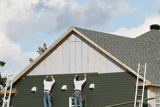Professional Siding Contractor technician working in Georgetown, OH